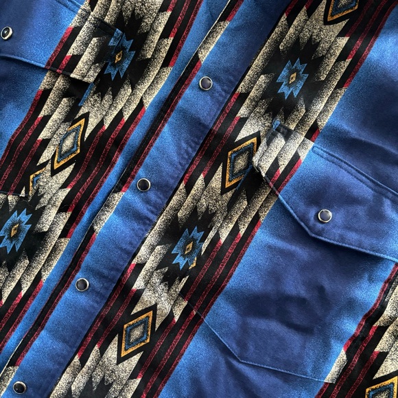 Vintage Wrangler Aztec Southwestern Pearl Snap Button Down - Picture 4 of 4